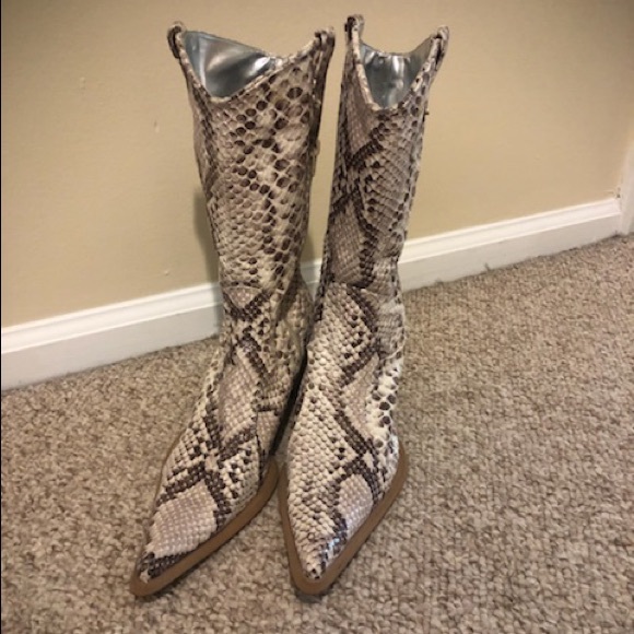 Italian Leather Boots - Picture 1 of 4